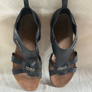 Women’s Merrill Flaxen J89348 Black Sandals Size9
